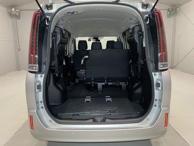 Car thumbnail 11