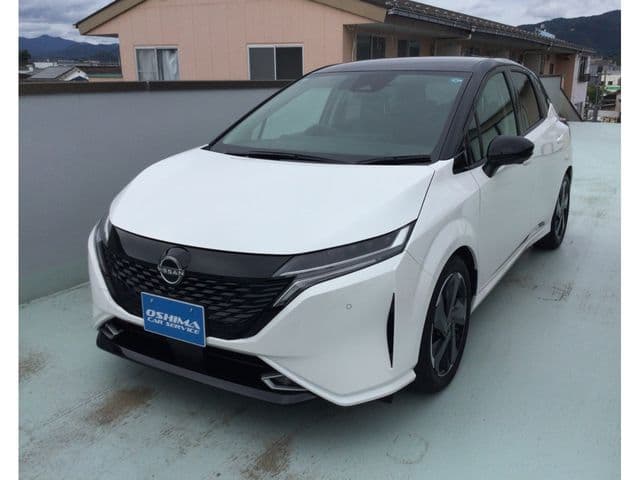 NISSAN