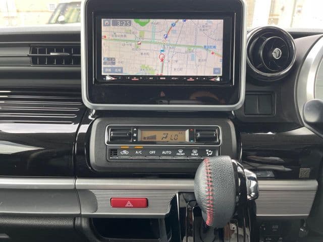 Car thumbnail 3