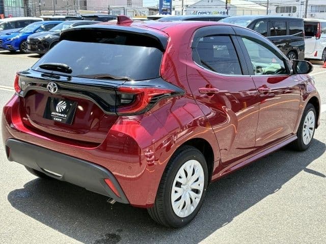 Car thumbnail 3