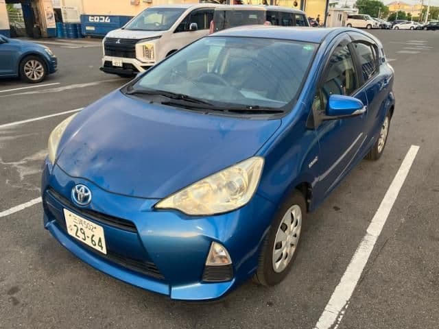 Car image 1