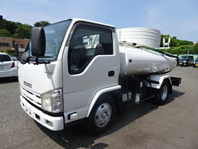 ISUZU