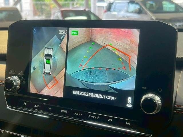 Car thumbnail 4