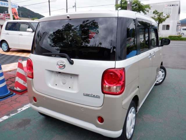 Car thumbnail 4