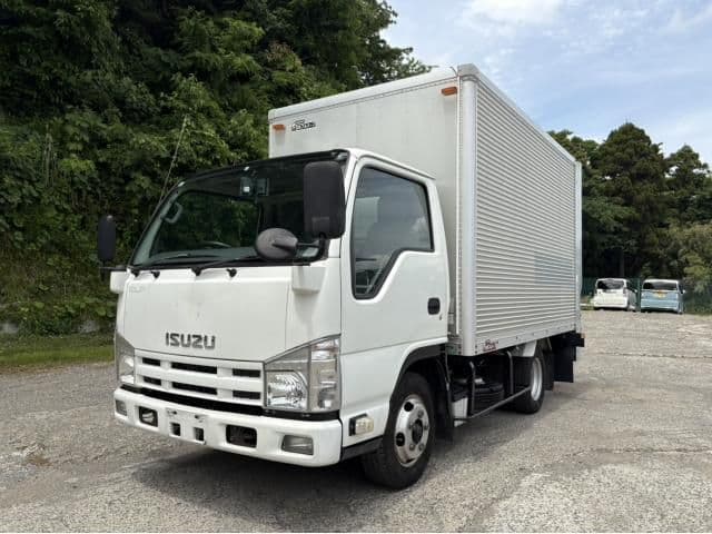 ISUZU