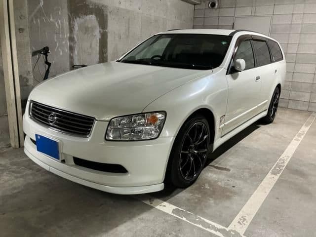 Car image 1