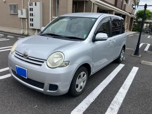 Car image 1