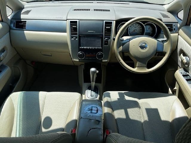 Car thumbnail 2