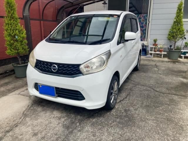 NISSAN
