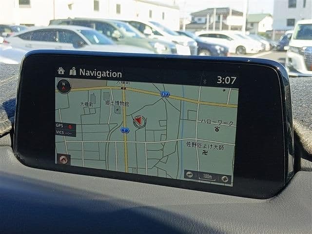 Car thumbnail 3