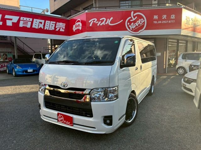 Car image 1