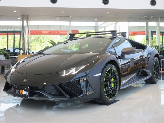 LAMBORGHINI