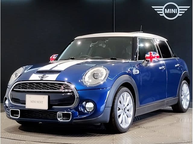 Car image 1