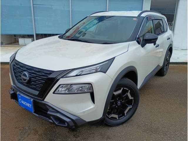 NISSAN
