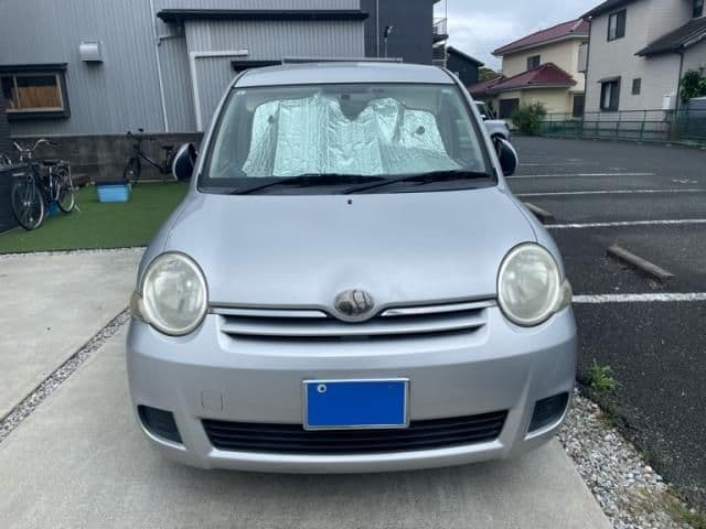 Car thumbnail 3