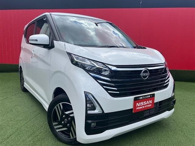 NISSAN