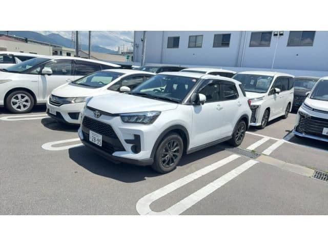 Car image 1