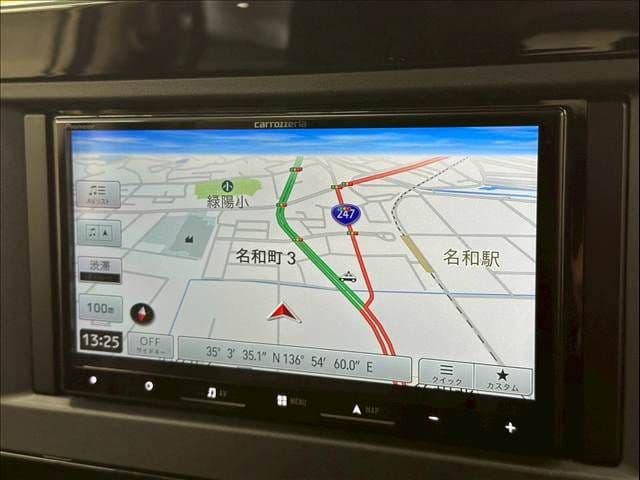 Car thumbnail 4