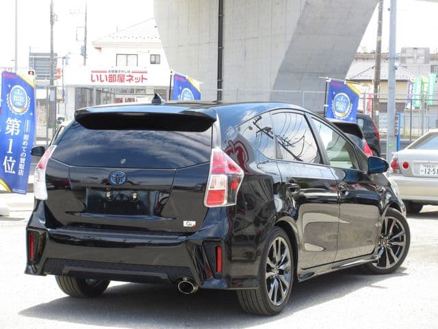 Car thumbnail 3