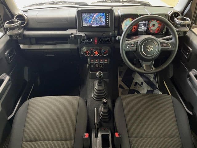 Car thumbnail 2