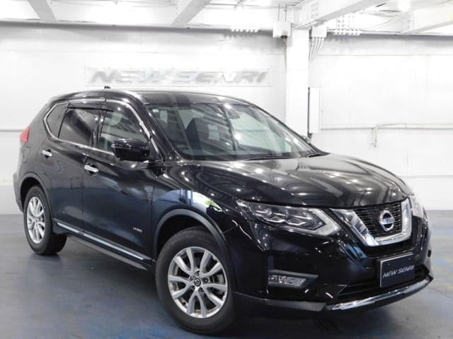 NISSAN