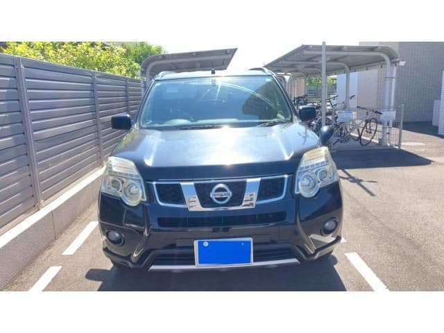 NISSAN