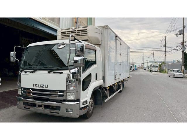 ISUZU