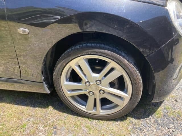 Car thumbnail 4