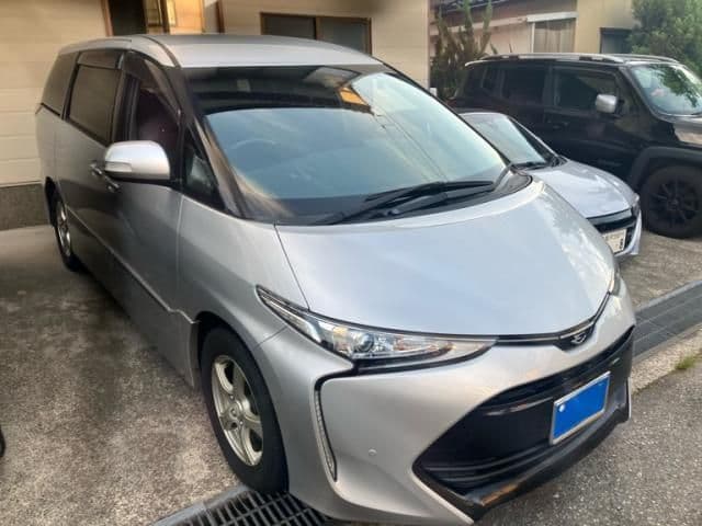 Car image 1