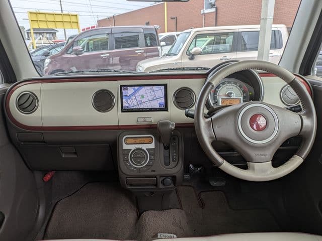 Car thumbnail 3