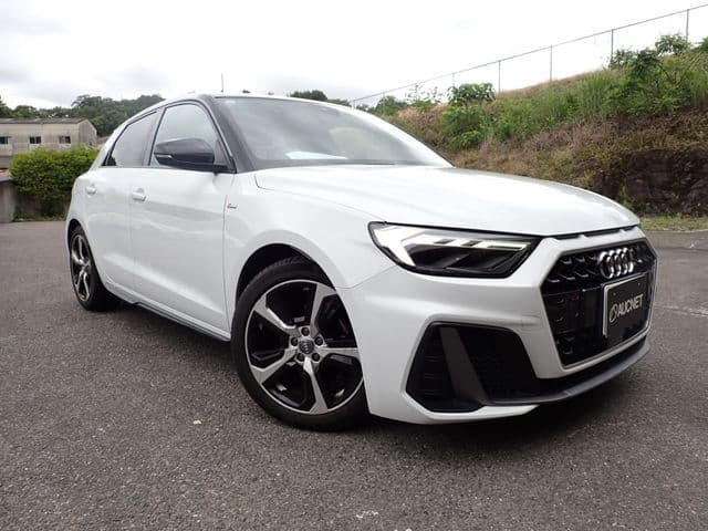 AUDI