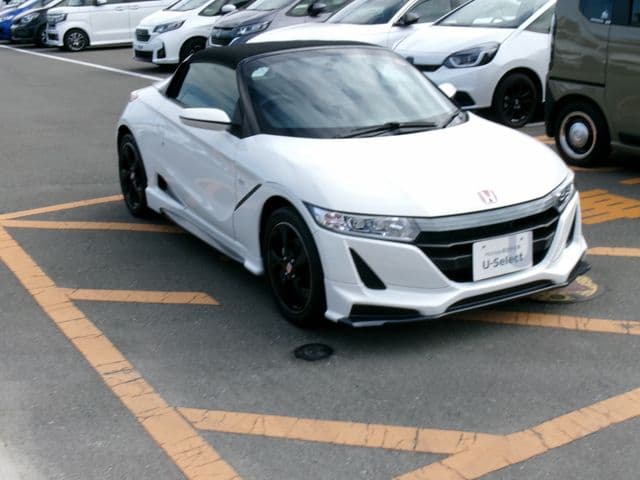 Car thumbnail 3