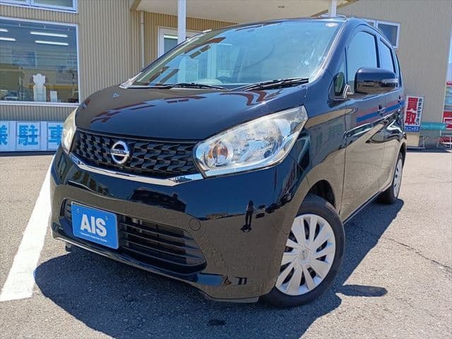 NISSAN