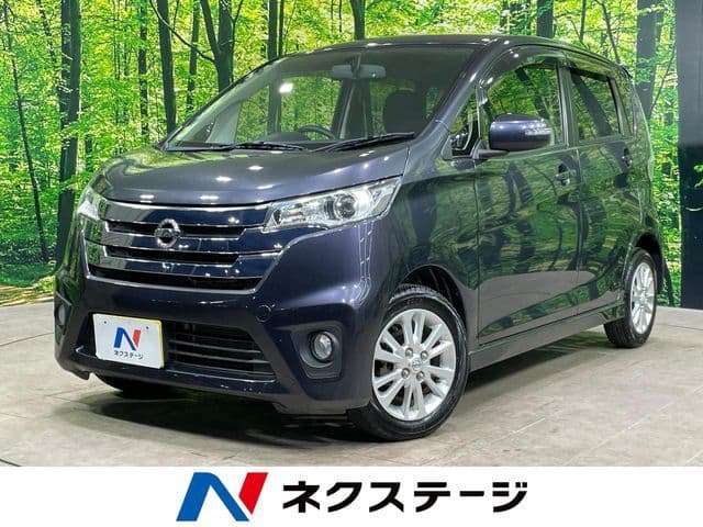 NISSAN