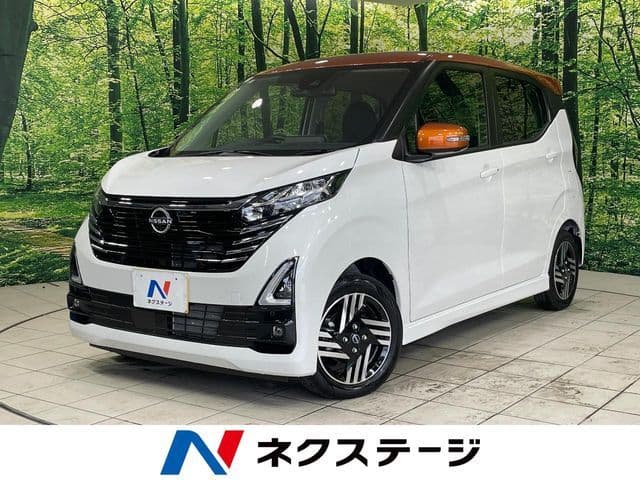 NISSAN