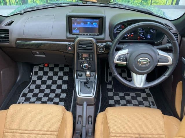 Car thumbnail 2