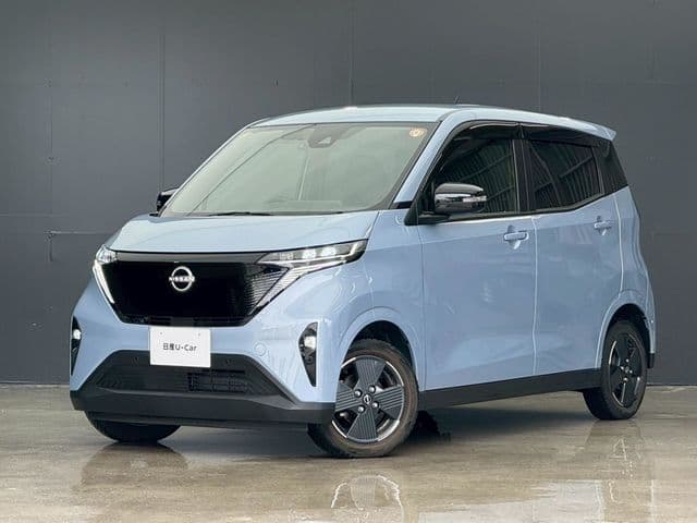NISSAN