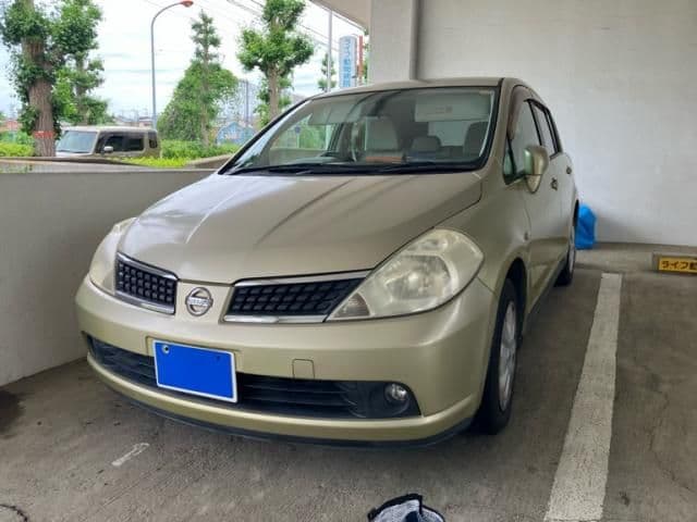 Car image 1