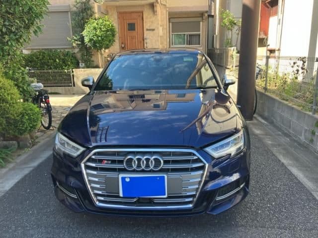 AUDI