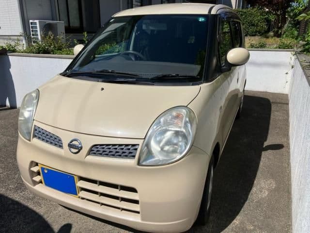 NISSAN