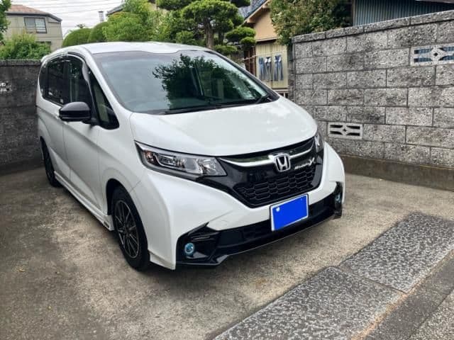 Car image 1