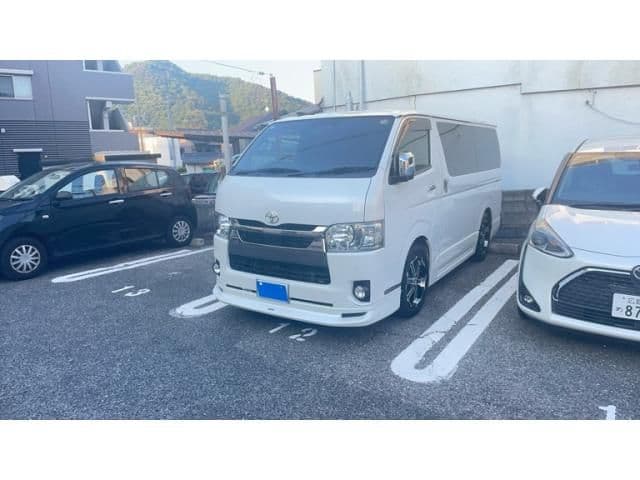 Car image 1
