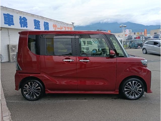 Car thumbnail 4