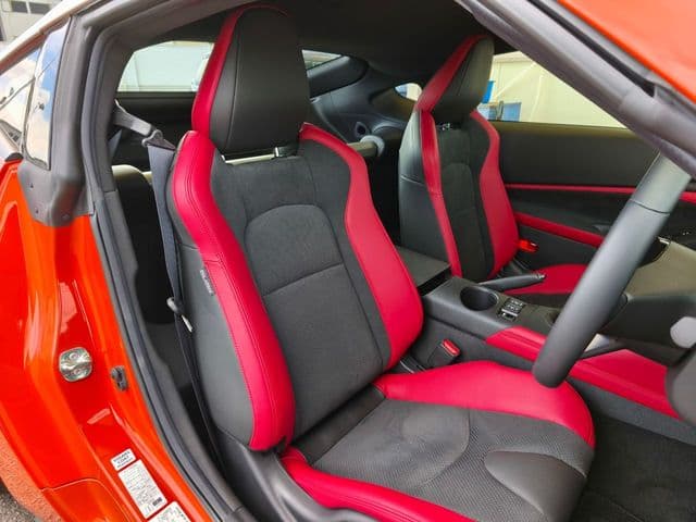 Car thumbnail 4