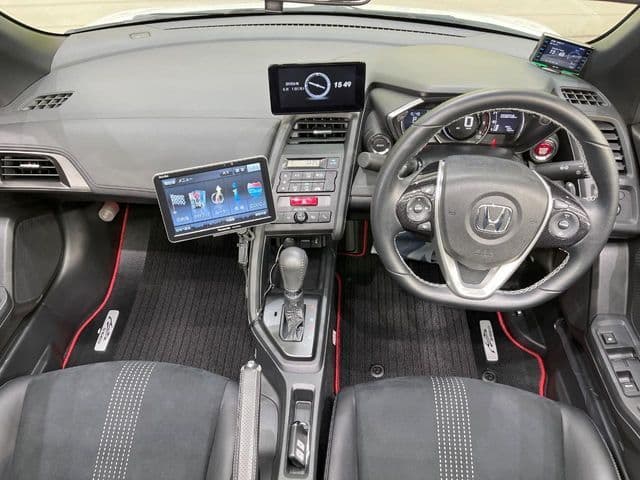 Car thumbnail 2