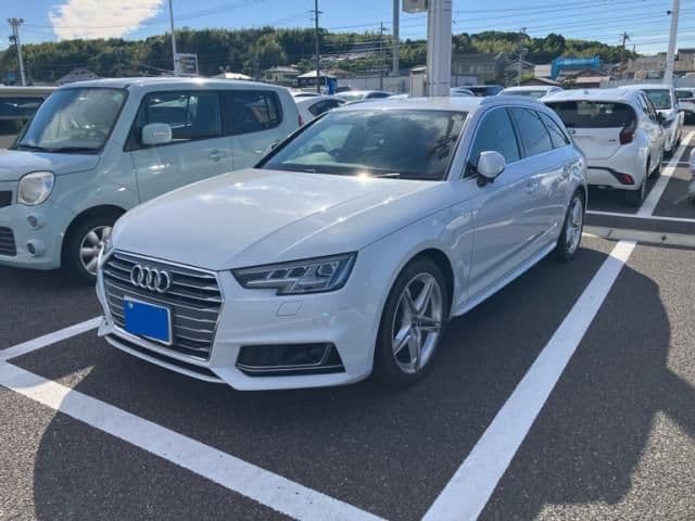 AUDI