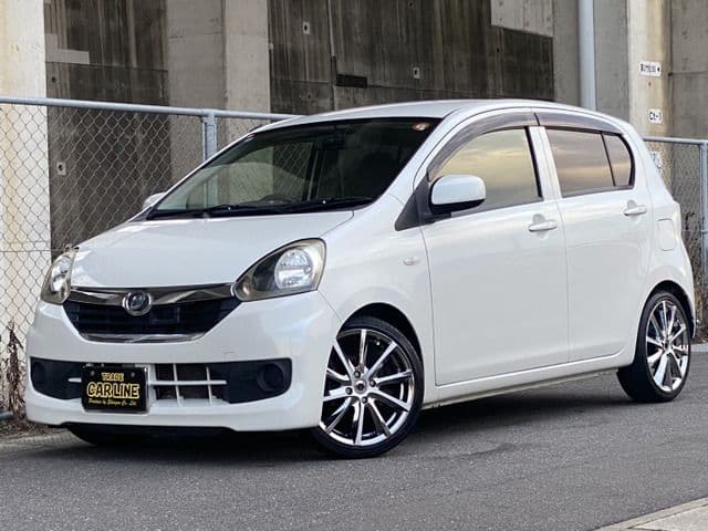 Car image 1