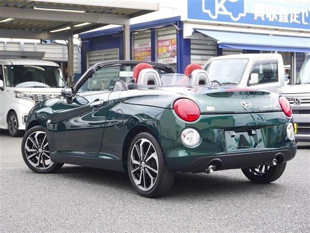 Car thumbnail 3