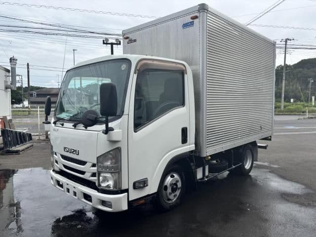 ISUZU