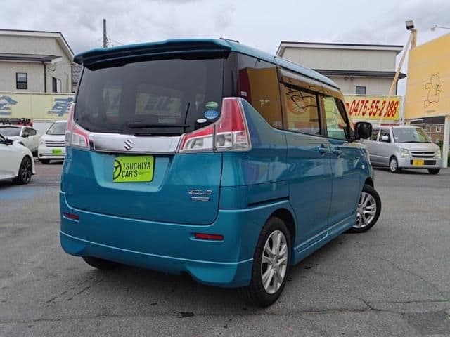 Car thumbnail 2